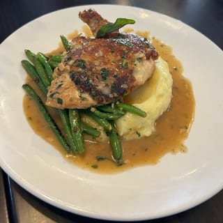 CHICKEN SALTIMBOCCA